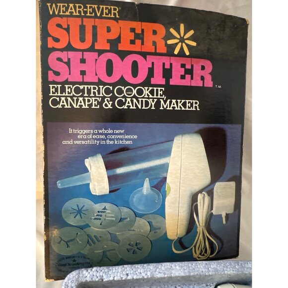Cookie Canape & Candy Maker Wear-Ever Super Shooter Electric With Discs Works - Picture 1 of 4